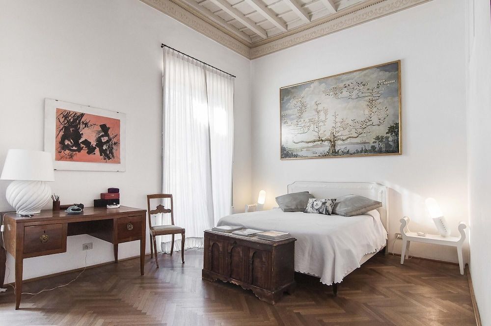 undefined Rome an Aristocratic Apartment in Historic Palace Near the Piazza Navona 9