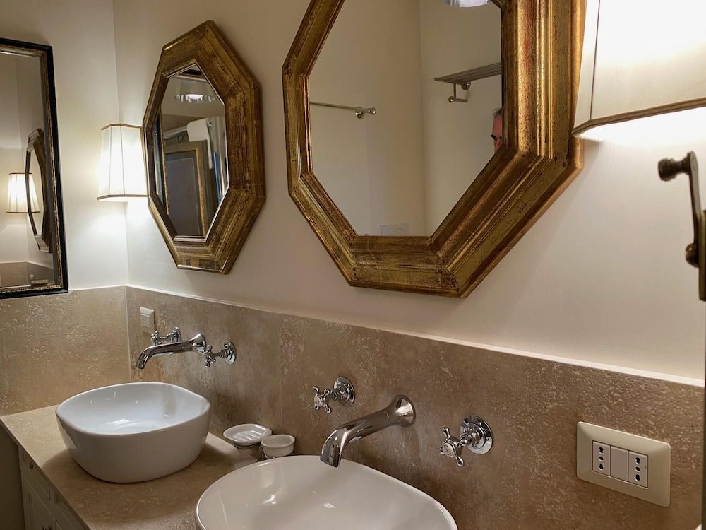 undefined A Prince in Rome Elegant Navona Terrace Apartment 4