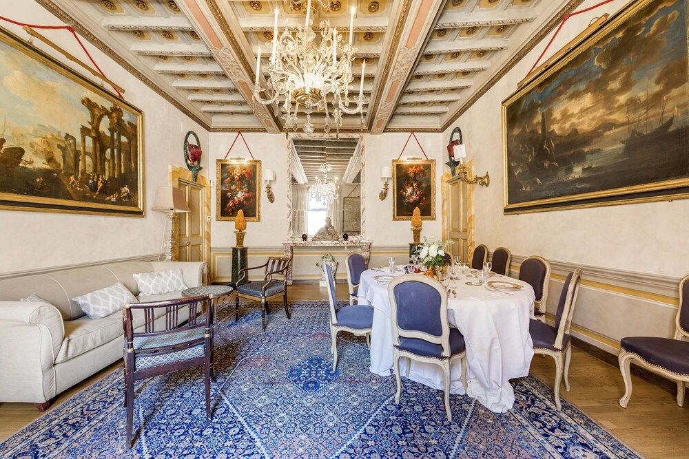 undefined A Prince in Rome Elegant Navona Terrace Apartment 9