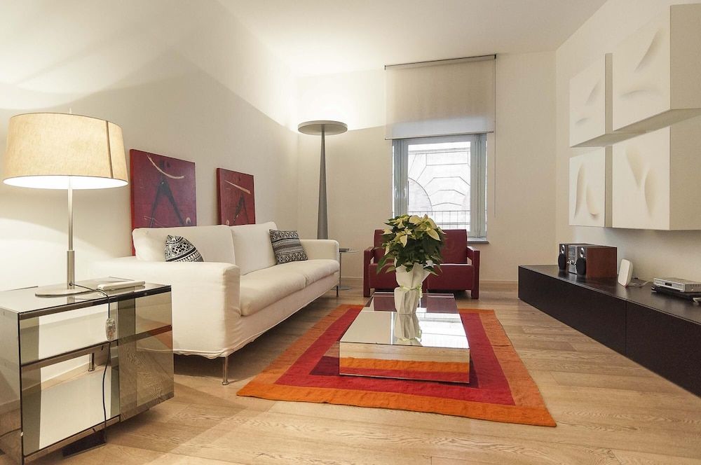 undefined In Rome at Spanish Steps Classy Apartment With Modern Design in an Historic Palazzo 9