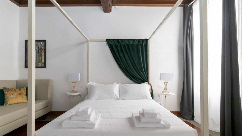 Italianway - Barberini 1 Theatrum Apartment 15