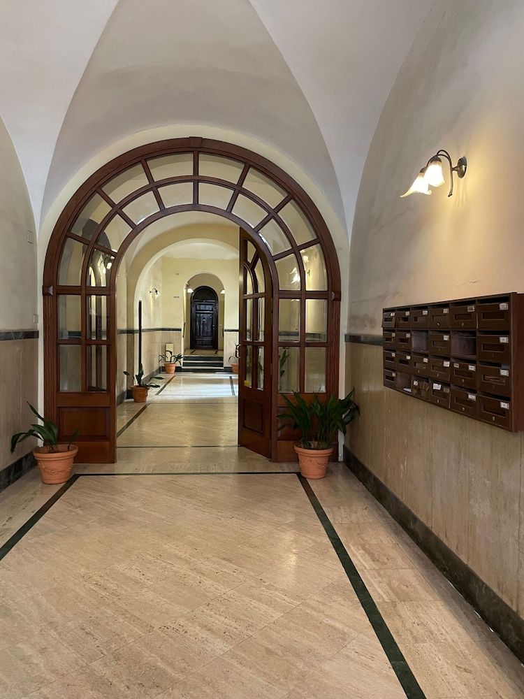 undefined Elegant Apt-typical Roman Palazzina Pz Alessandria 3