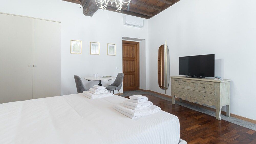 Italianway - Barberini Classic Condo 5