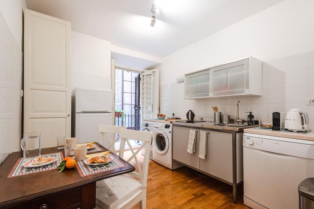 undefined New Listing La Magnolia A C Balcony Office Piazza Navona Spanish Steps 5