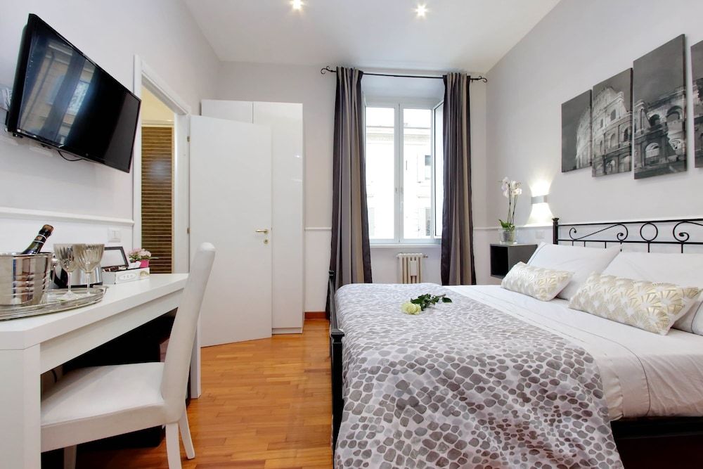 undefined 4bnb - Otranto Vatican Apartment 10