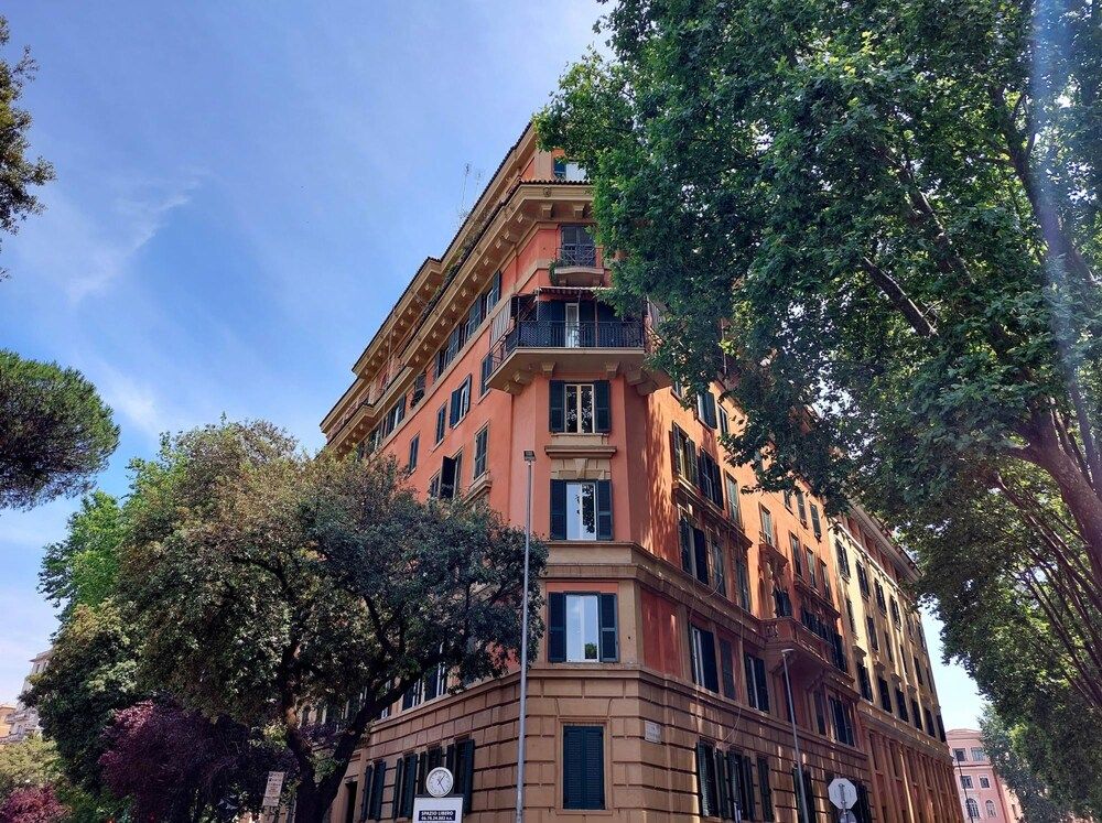 undefined 4bnb - Luxury Mazzini Apartment 2