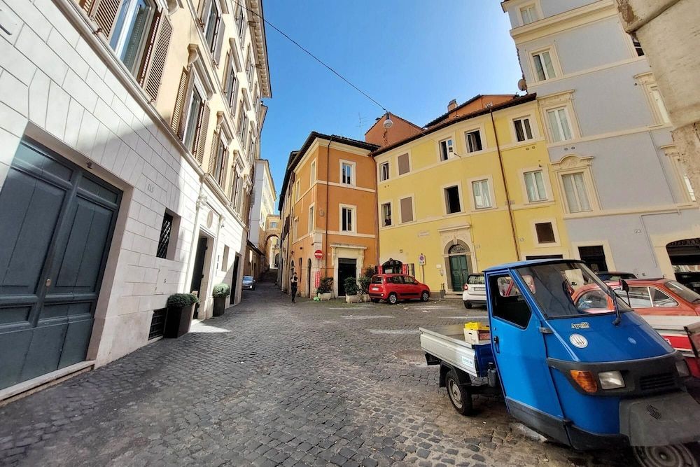 undefined 4bnb - Luxury Trevi Apartment w Terrace 4