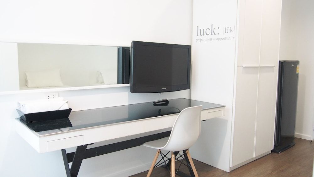 Blu Monkey Bed & Breakfast Phuket Superior Twin Room 3