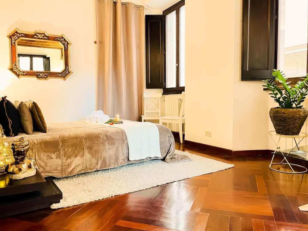 Trevi Fountain Stylish Guesthouse Luxury Apartment 34
