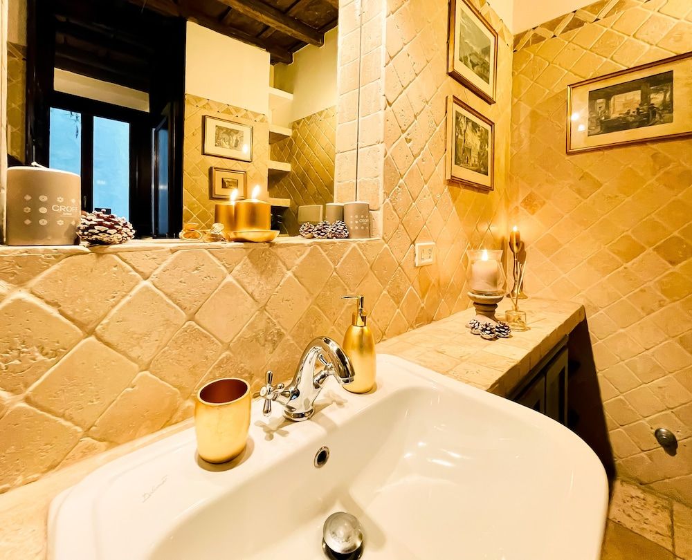 Trevi Fountain Stylish Guesthouse Luxury Apartment 25