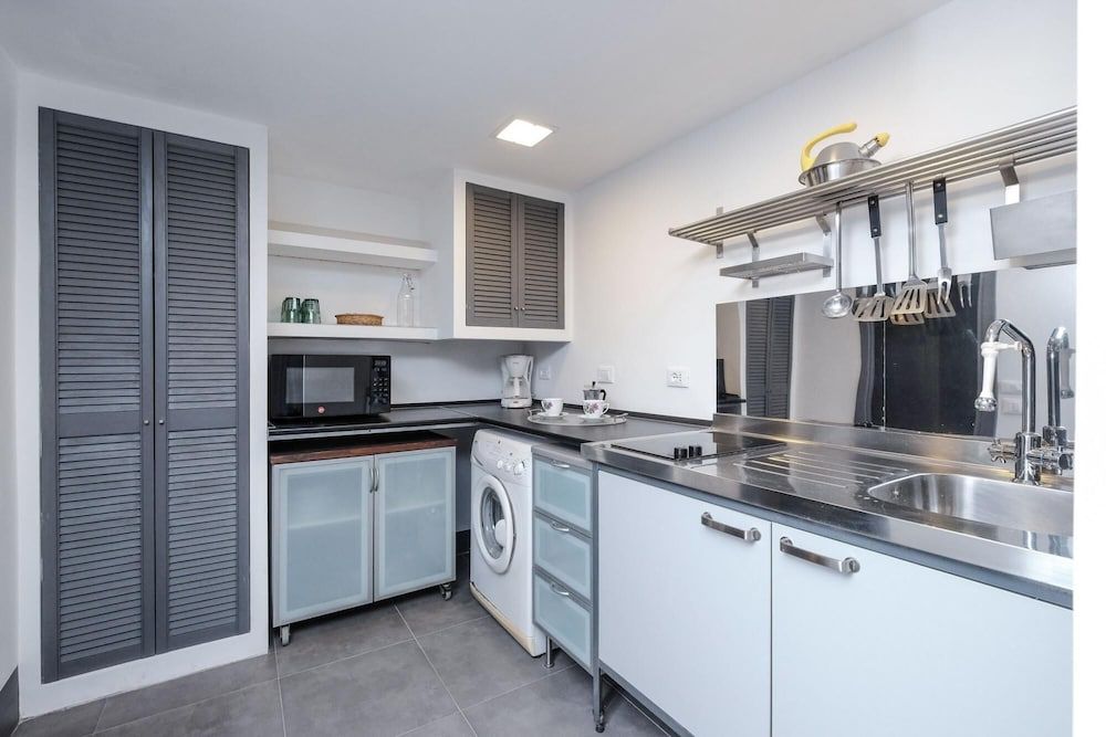 undefined Vespa Studio Loft Trastevere 5