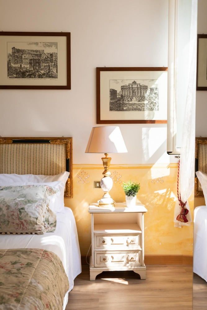 Cozy Chic Suite Near Campo de Fiori Apartment 18