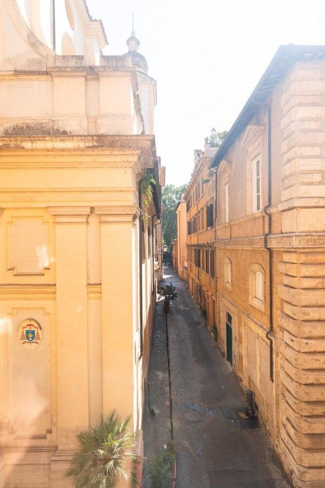 Cozy Chic Suite Near Campo de Fiori Apartment 36