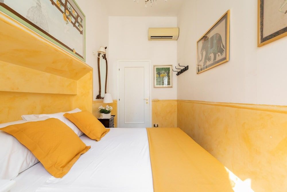 Cozy Chic Suite Near Campo de Fiori Apartment 23