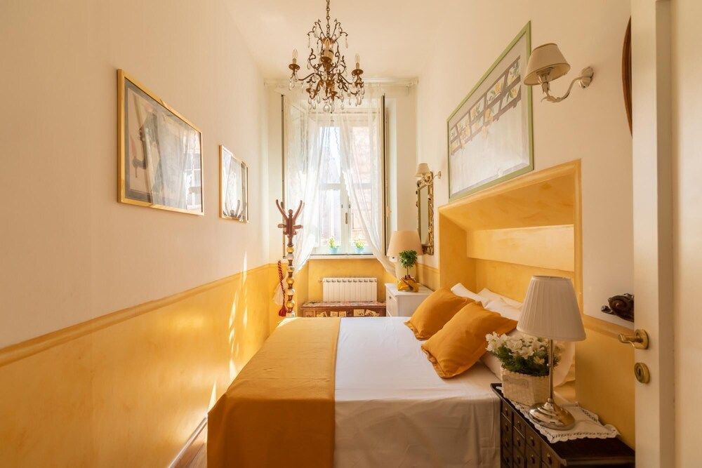 Cozy Chic Suite Near Campo de Fiori Apartment 21