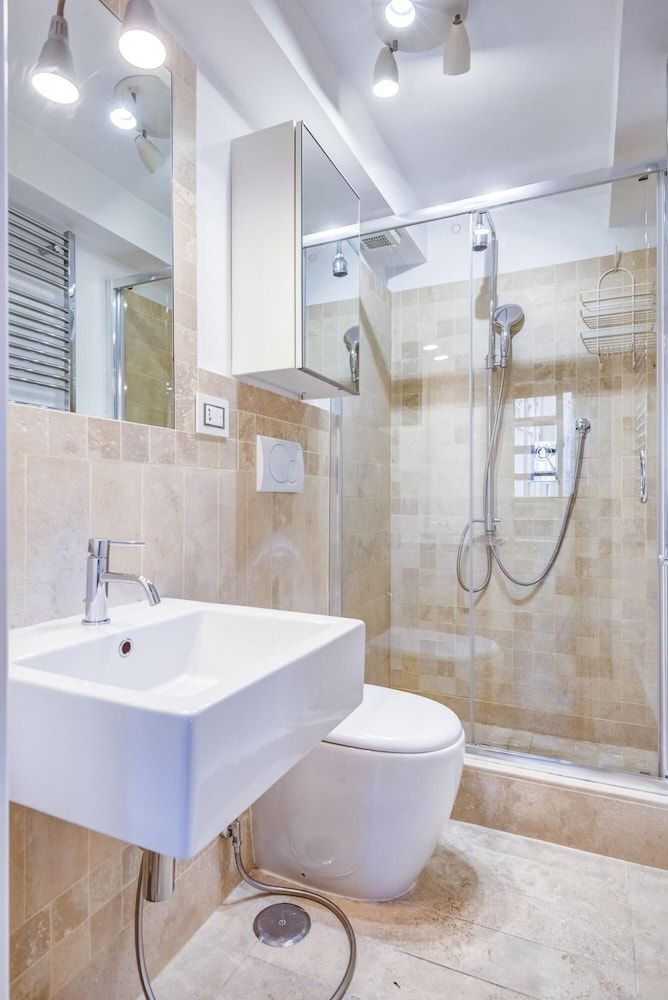 undefined Gonfalone Residence Carlotta 8