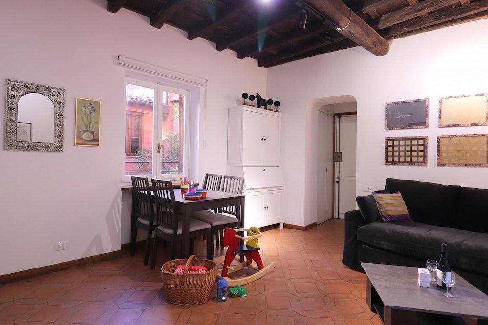 Lovely Navona Apartment Apartment 24