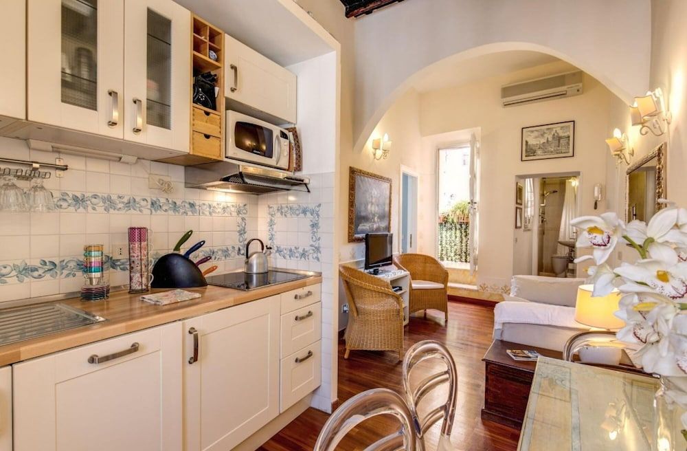 undefined Colosseum 2BR Elegance and Charm 7