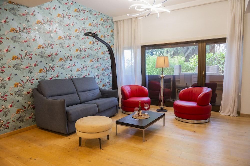 undefined Amazing House With Swimming Pool