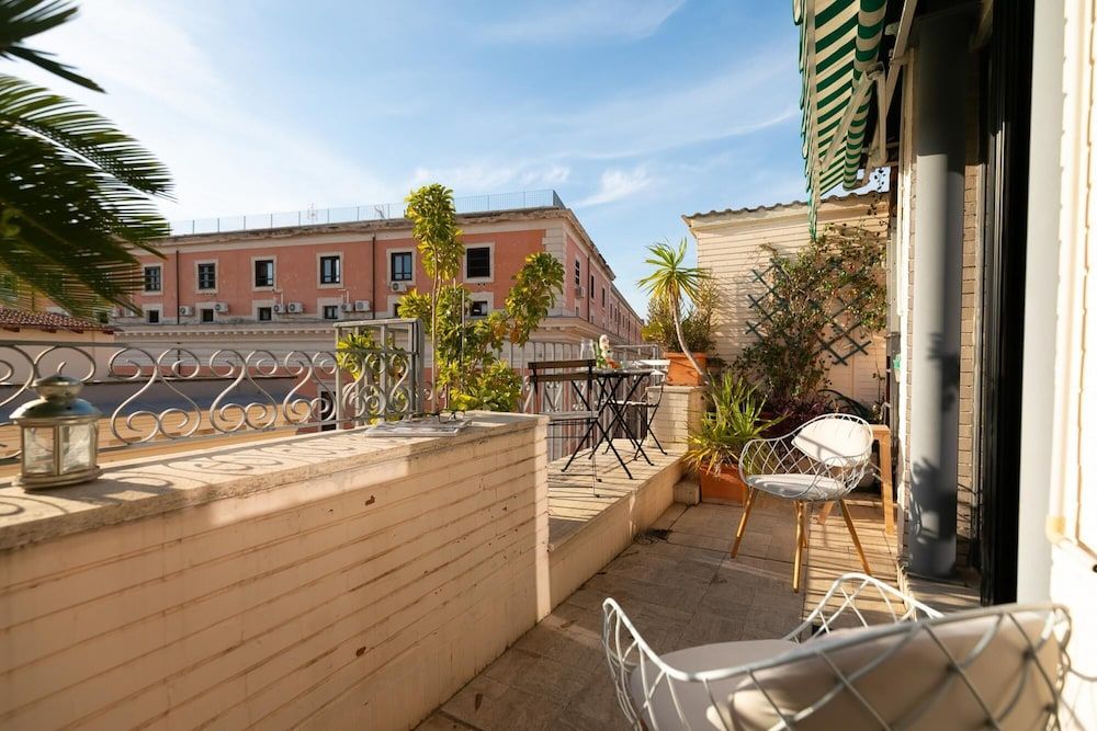 undefined Lovely Apartment With Terrace Rome City Center