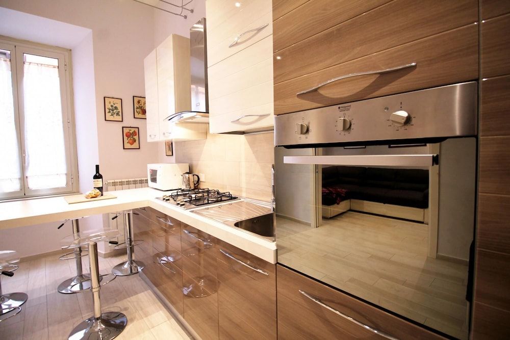 undefined Walk to the Vatican From Your Smart Apt 5