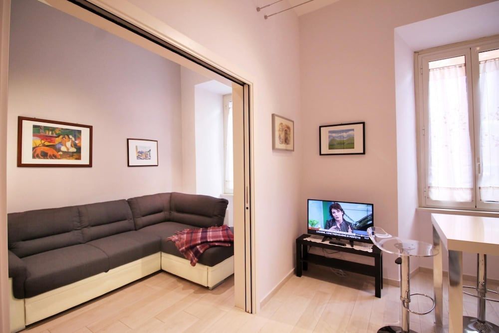 undefined Walk to the Vatican From Your Smart Apt 3