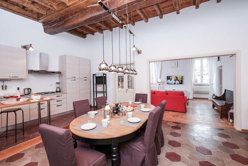 undefined Regal Home in Trastevere 7