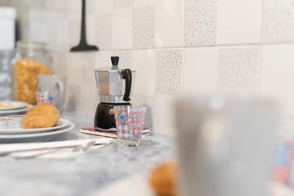 Leone IV Traditional Apartment 19