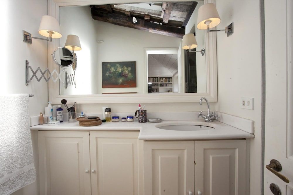 Splendid Penthouse in Campo de Fiori Apartment 15