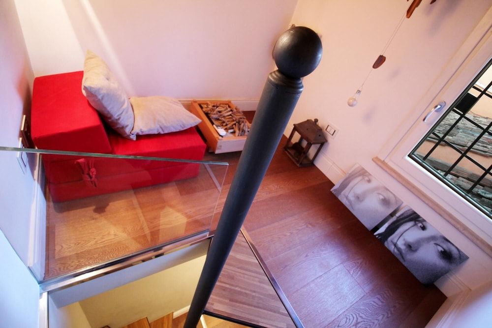 Charm Design in Gourmet District Apartment 22