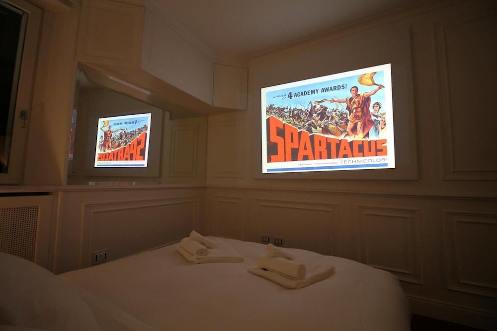 Charm Design in Gourmet District Apartment 19