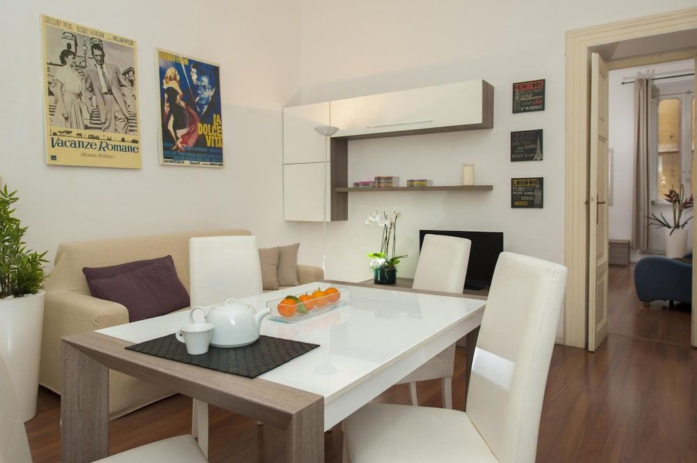 undefined Babuino Deluxe - Spanish Steps 3