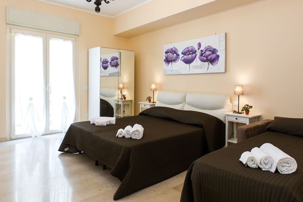 undefined GREGORY BIG FAMILY 9