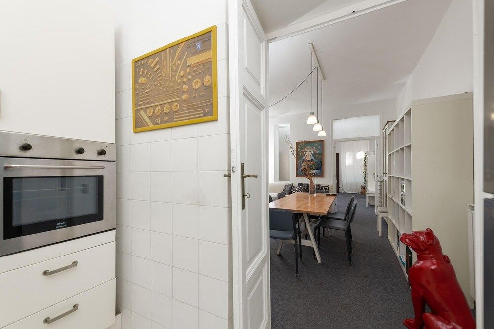 undefined Babuino Luxury - Large Apartment Spanish Step 2