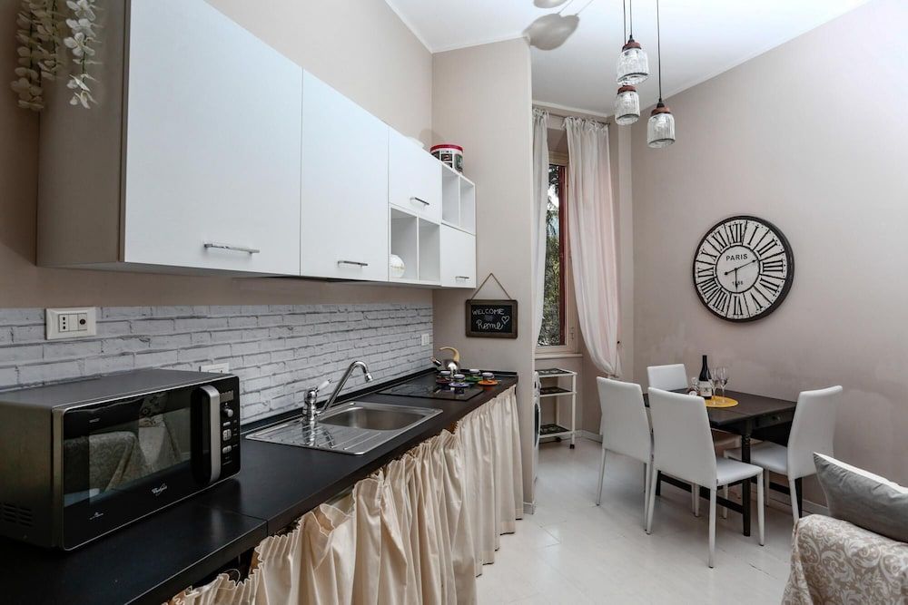 American Uni 2Br Lovely Apt Apartment 14