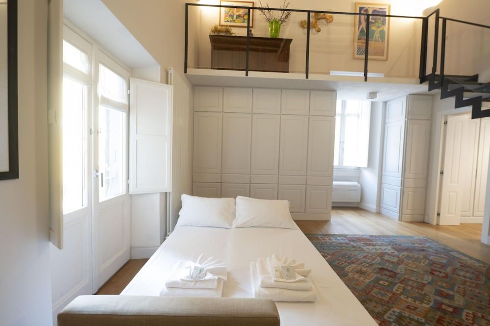 Charm and Style by Campo de Fiori Apartment 3