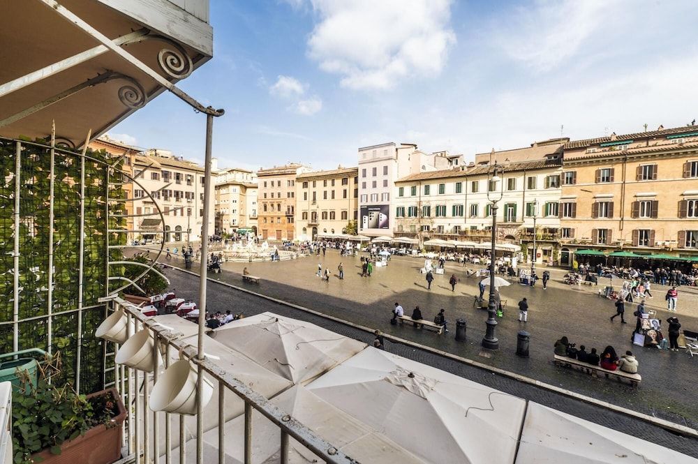 undefined Caden Splace - Dbalconycollection at Piazza Navona 4