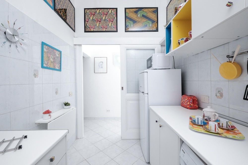 Domus Linda in Roma With 1 Bedrooms and 1 Bathrooms Apartment 10