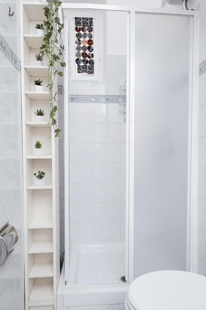 Domus Linda in Roma With 1 Bedrooms and 1 Bathrooms Apartment 14