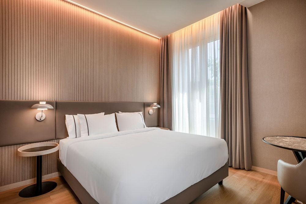 AC Hotel by Marriott Clodio Roma Standard Room, 1 Queen Bed, Non Smoking 2