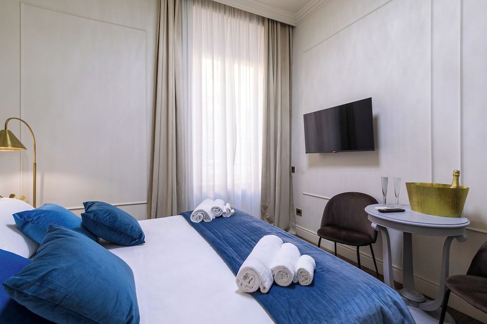 Hotel Catone Junior Room 7