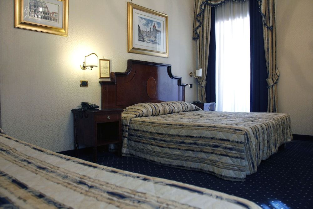 undefined Hotel Catone 5