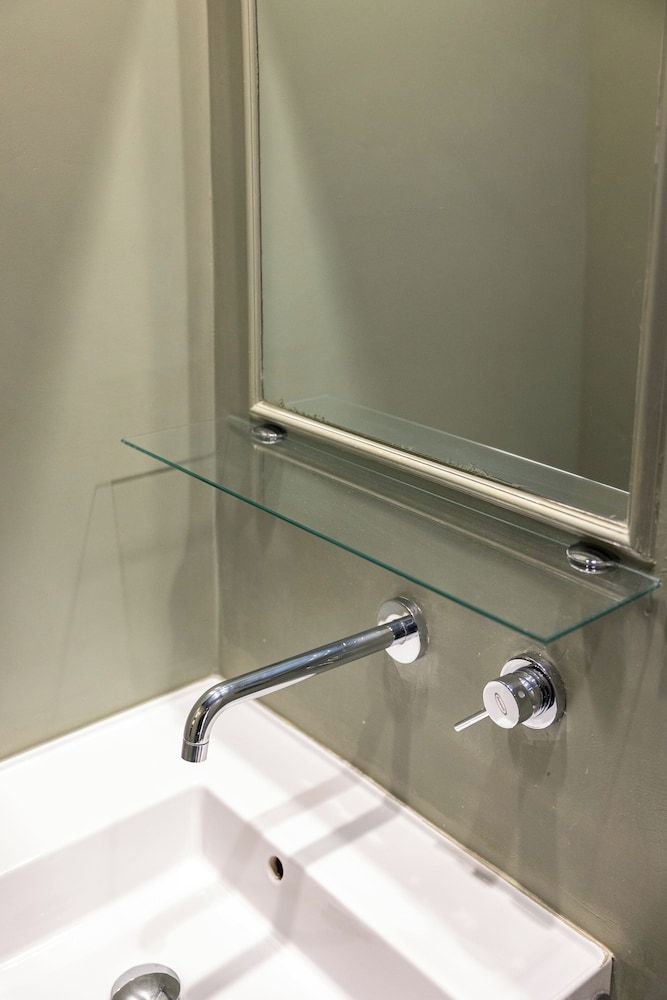 Hotel Catone Junior Room 16