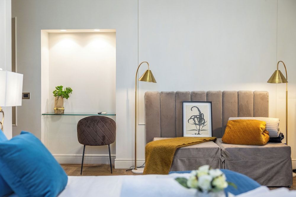 Hotel Catone Junior Room 25