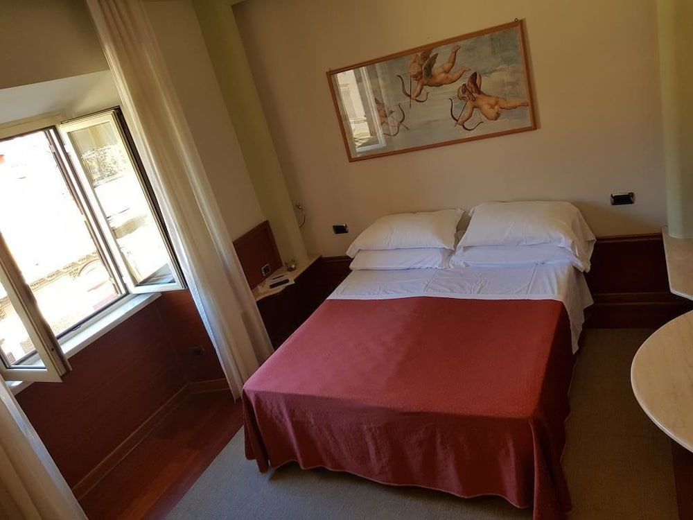 undefined Hotel Louisiana 7