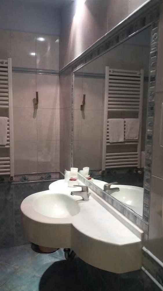 Hotel Louisiana Classic Double Room 8