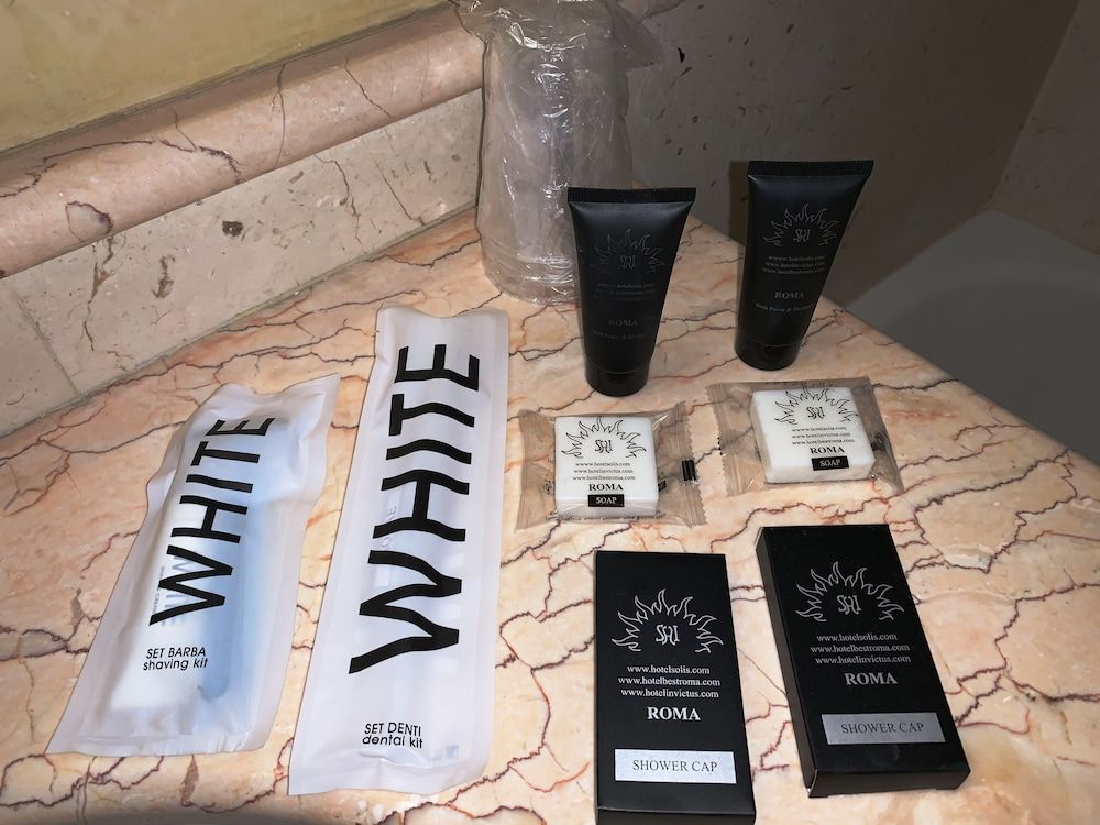 Hotel HI15 Triple Room 10