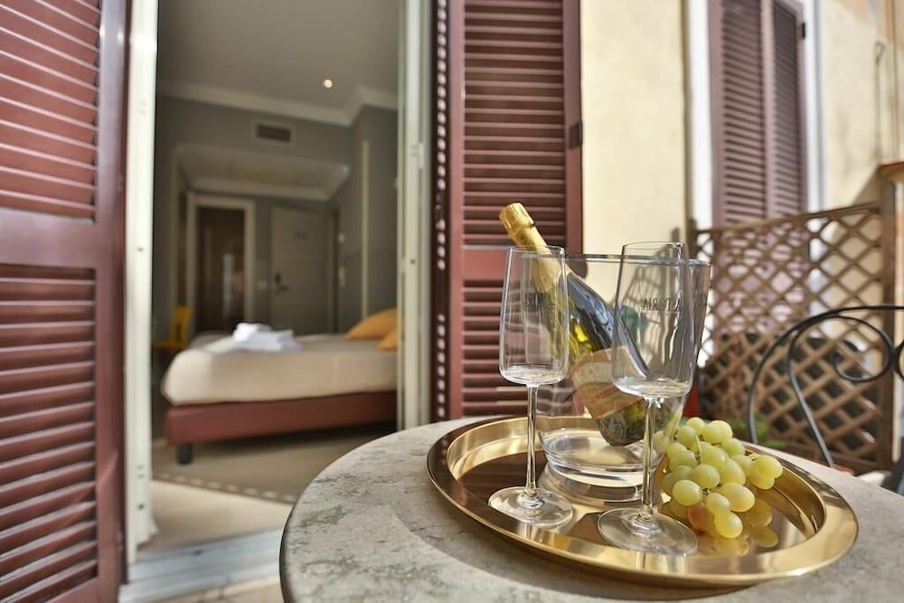 Hotel Pullman Life Triple Room 4