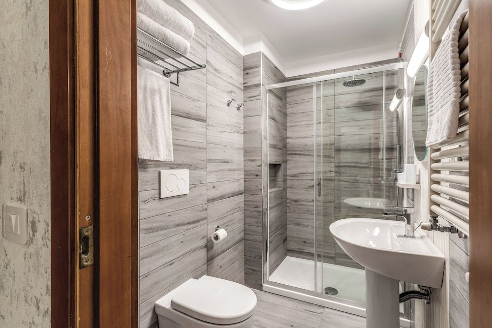 undefined Hotel Milo 8