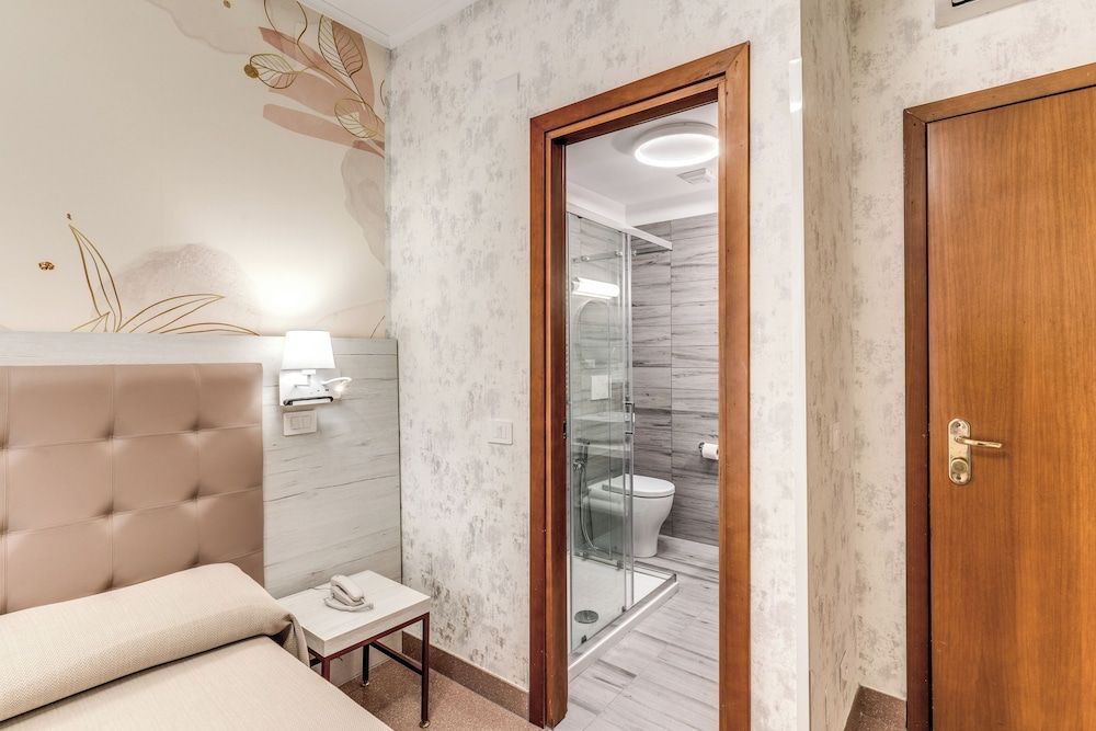 undefined Hotel Milo 3